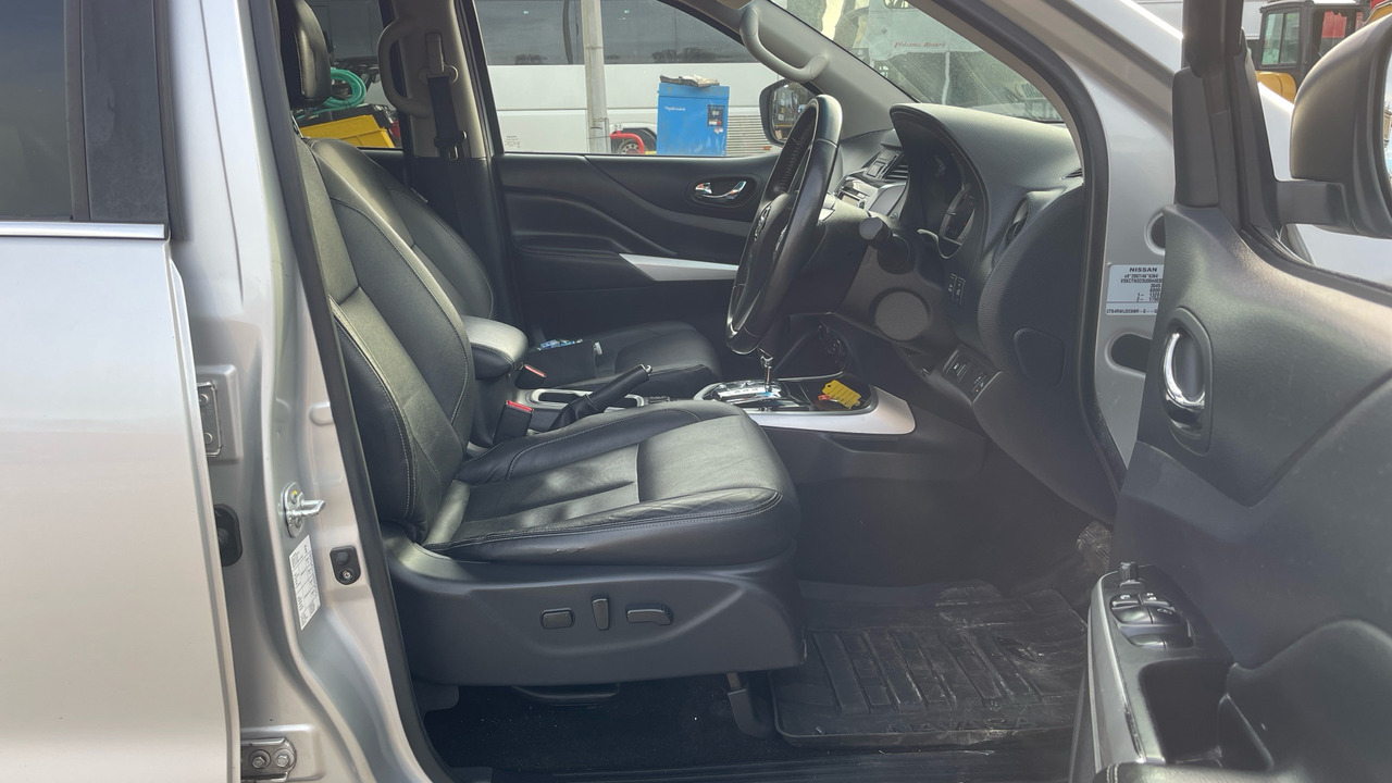 NISSAN NAVARA TEKNA 2.3 DCI 190PS - Pikapas, Komercinis automobilis su dviguba kabina: foto 5 NISSAN NAVARA TEKNA 2.3 DCI 190PS - Pikapas, Komercinis automobilis su dviguba kabina: foto 5