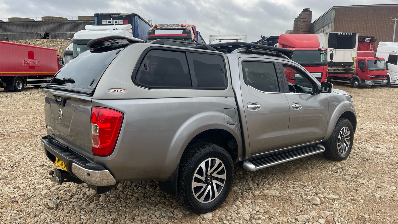 Nissan Navara TEKNA 2.3 DCI 190PS - Pikapas, Komercinis automobilis su dviguba kabina: foto 4 Nissan Navara TEKNA 2.3 DCI 190PS - Pikapas, Komercinis automobilis su dviguba kabina: foto 4