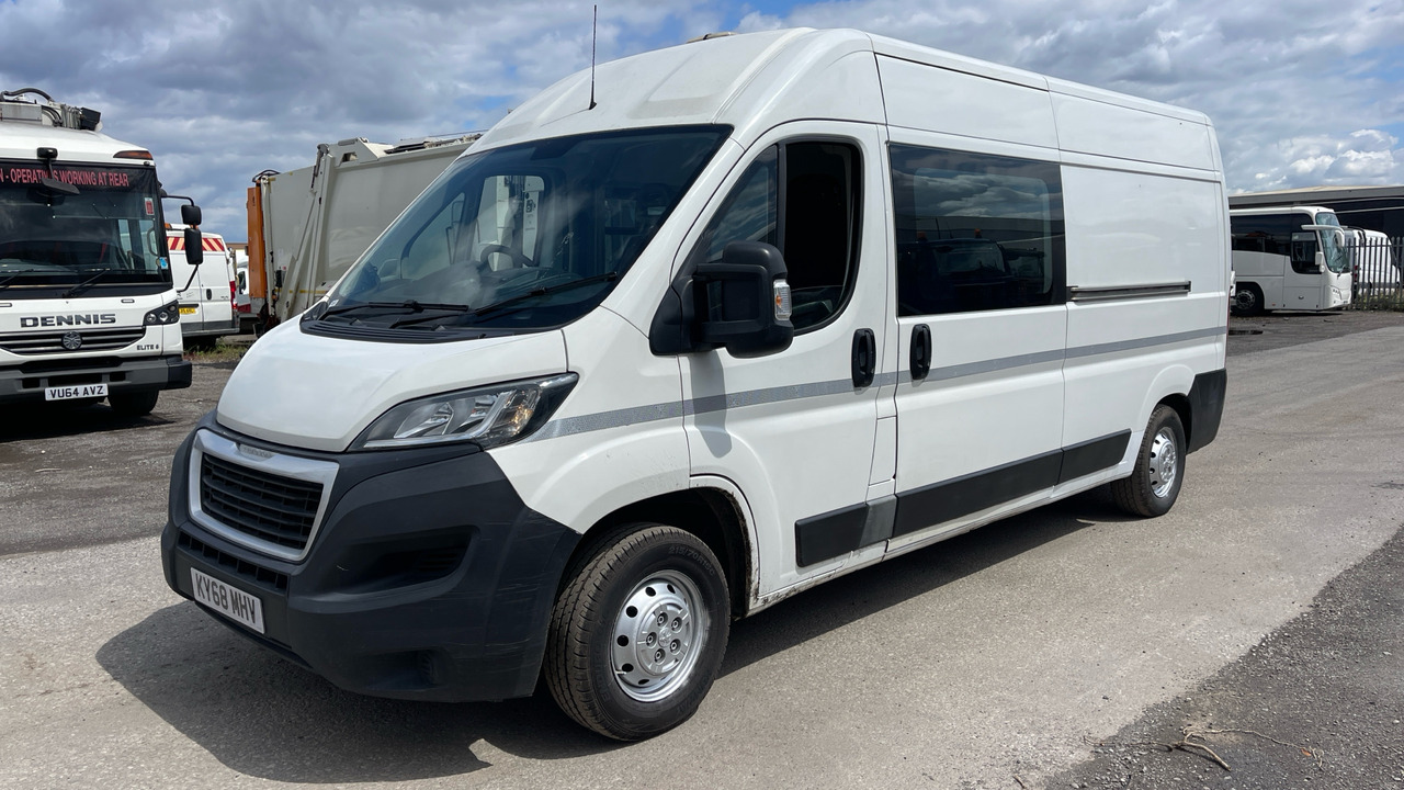 PEUGEOT BOXER 335 2.0 BLUEHDI PROFESSIONAL 130PS - Keleivinis furgonas: foto 2 PEUGEOT BOXER 335 2.0 BLUEHDI PROFESSIONAL 130PS - Keleivinis furgonas: foto 2