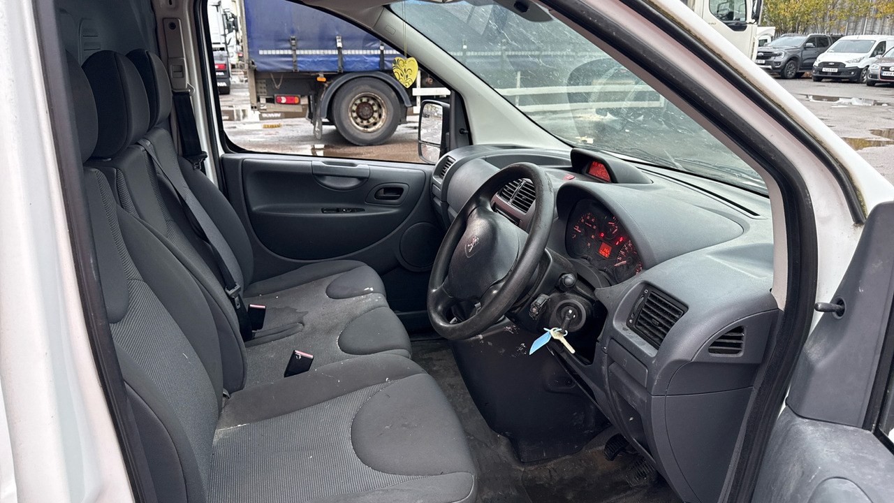 PEUGEOT EXPERT 1000 1.6 HDi 90PS - Mažas furgonas: foto 5 PEUGEOT EXPERT 1000 1.6 HDi 90PS - Mažas furgonas: foto 5