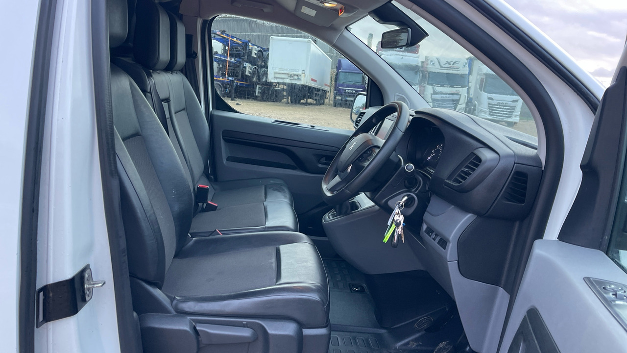 PEUGEOT EXPERT PROFESSIONAL 1.5 BLUEHDI 100PS - Krovininis mikroautobusas: foto 5 PEUGEOT EXPERT PROFESSIONAL 1.5 BLUEHDI 100PS - Krovininis mikroautobusas: foto 5