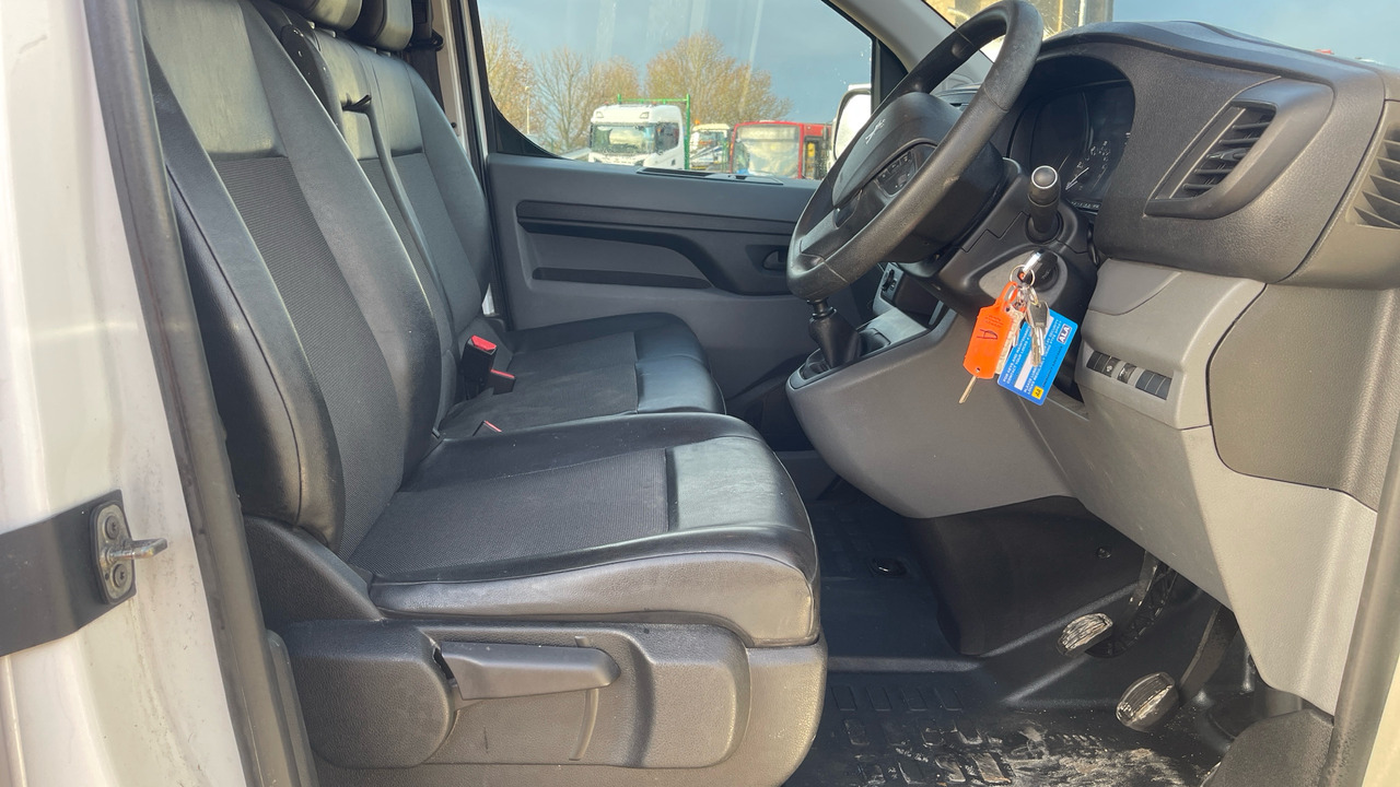 PEUGEOT EXPERT PROFESSIONAL 1.5 BLUEHDI - Krovininis mikroautobusas: foto 5 PEUGEOT EXPERT PROFESSIONAL 1.5 BLUEHDI - Krovininis mikroautobusas: foto 5