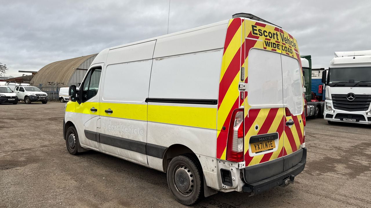 RENAULT MASTER 35 2.3 - Krovininis mikroautobusas: foto 3 RENAULT MASTER 35 2.3 - Krovininis mikroautobusas: foto 3