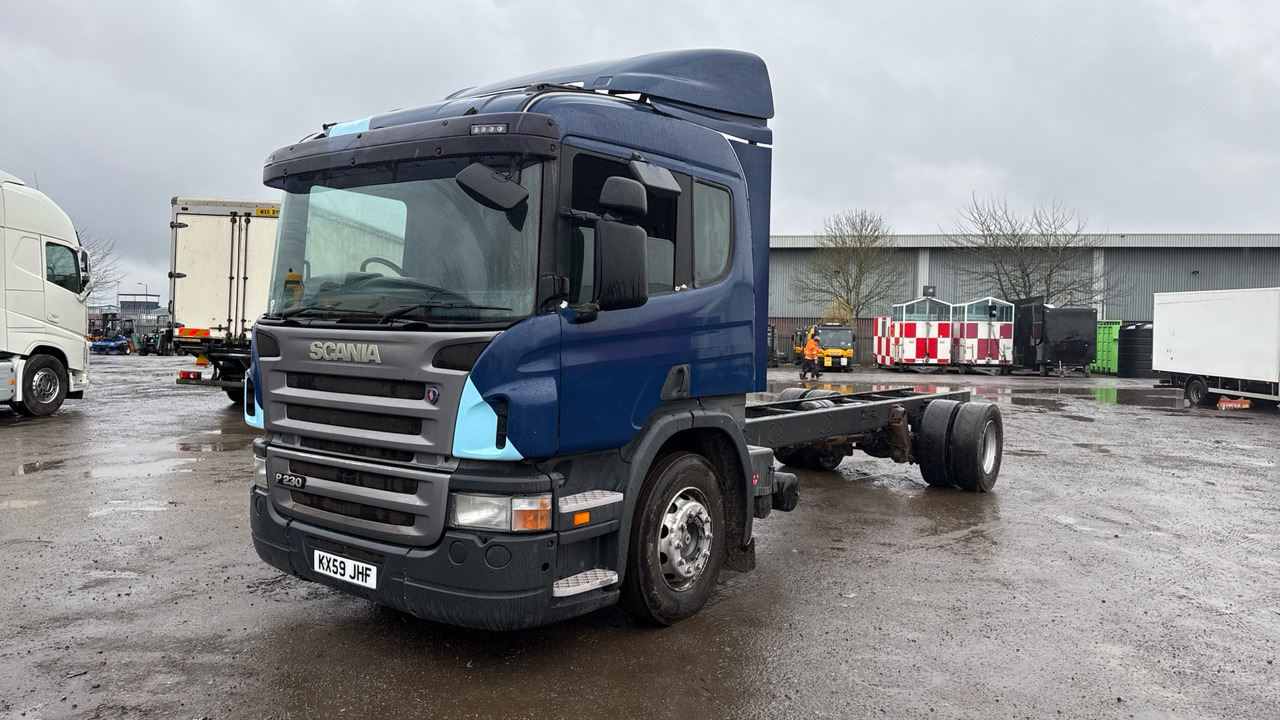 SCANIA P 230 - Važiuoklės sunkvežimis: foto 2 SCANIA P 230 - Važiuoklės sunkvežimis: foto 2