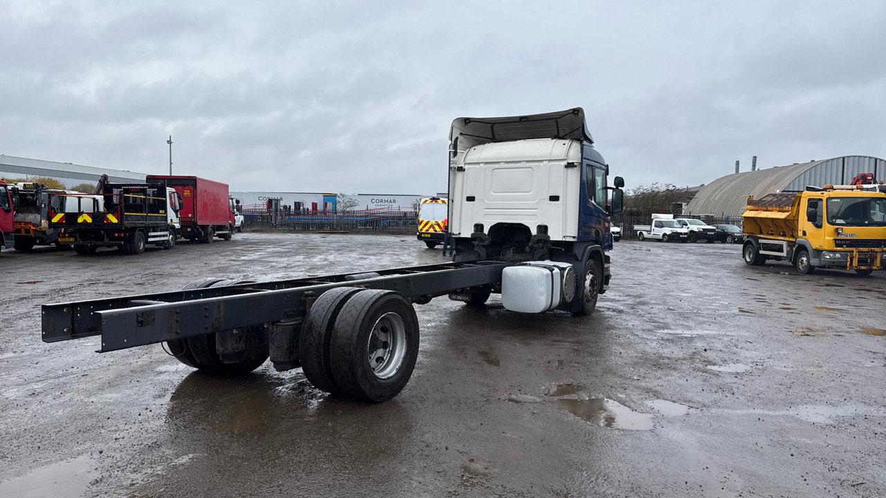 SCANIA P 230 - Važiuoklės sunkvežimis: foto 4 SCANIA P 230 - Važiuoklės sunkvežimis: foto 4