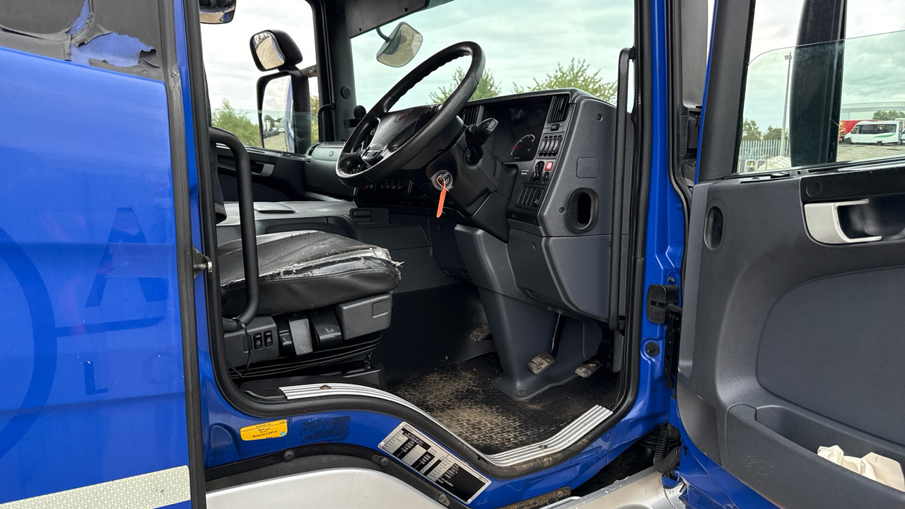 SCANIA P 230 - Tentinis sunkvežimis: foto 5 SCANIA P 230 - Tentinis sunkvežimis: foto 5