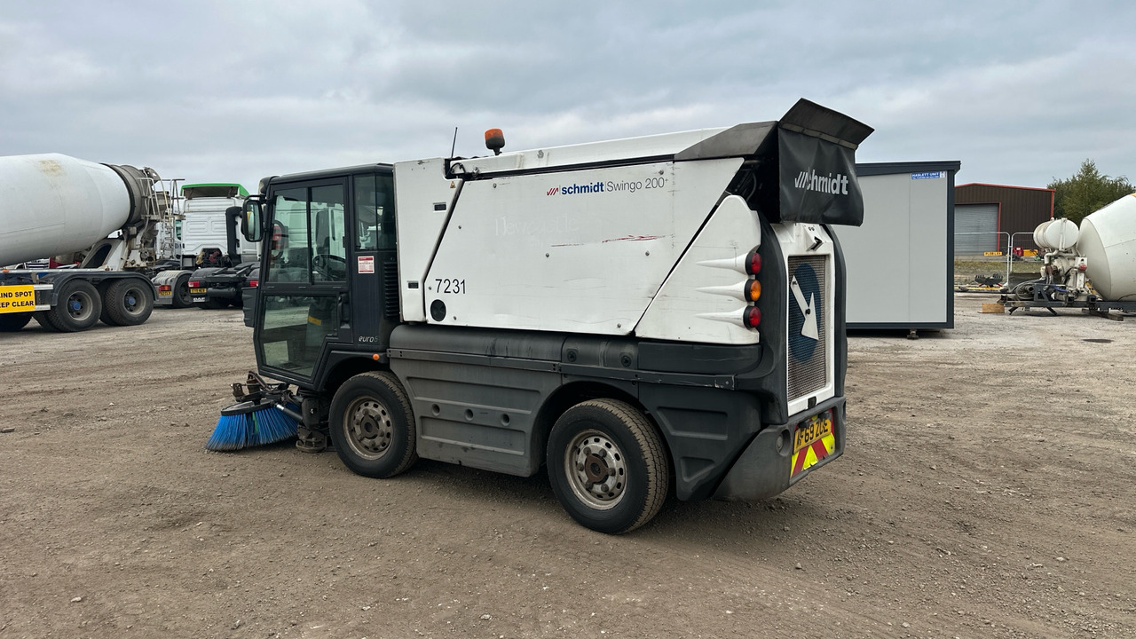 SCHMIDT SWINGO 200 - Gatvių šlavimo mašina: foto 3 SCHMIDT SWINGO 200 - Gatvių šlavimo mašina: foto 3