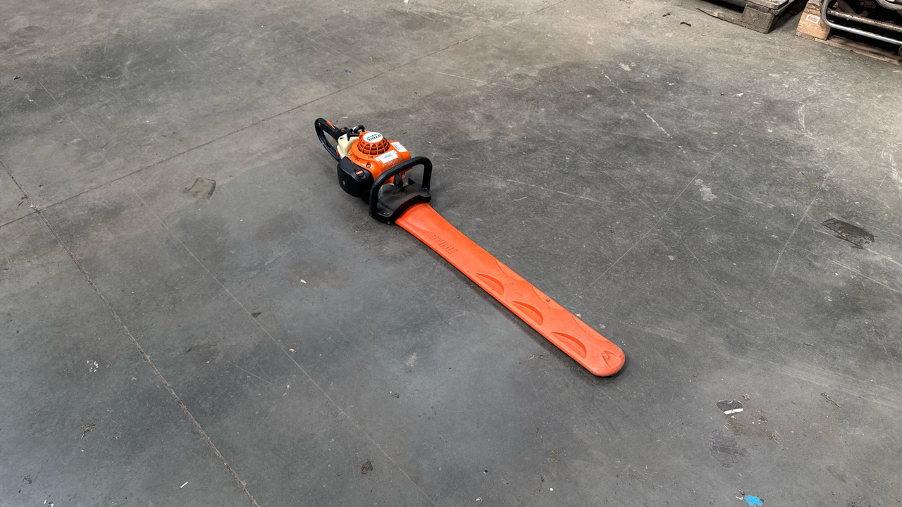 STIHL HS B2 RC HEDGE CUTTER - Statybinė įranga: foto 4 STIHL HS B2 RC HEDGE CUTTER - Statybinė įranga: foto 4