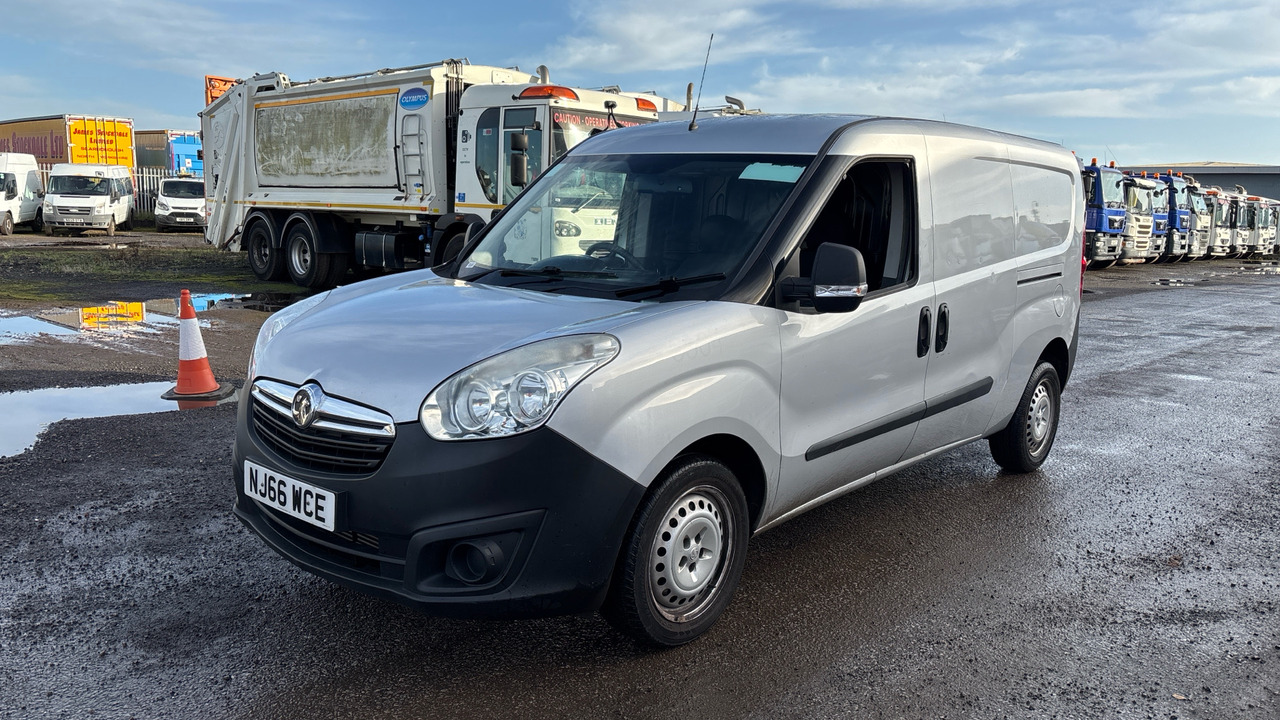 VAUXHALL COMBO 2300 1.3 CDTI 16V ecoFLEX - Mažas furgonas: foto 2 VAUXHALL COMBO 2300 1.3 CDTI 16V ecoFLEX - Mažas furgonas: foto 2