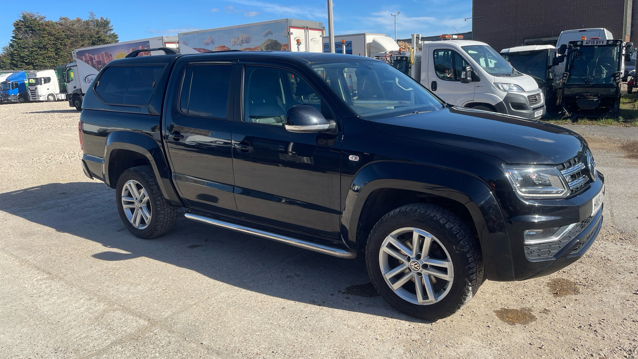 VOLKSWAGEN AMAROK HIGHLINE 3.0 TDI V6 224PS - Pikapas, Komercinis automobilis su dviguba kabina: foto 1 VOLKSWAGEN AMAROK HIGHLINE 3.0 TDI V6 224PS - Pikapas, Komercinis automobilis su dviguba kabina: foto 1