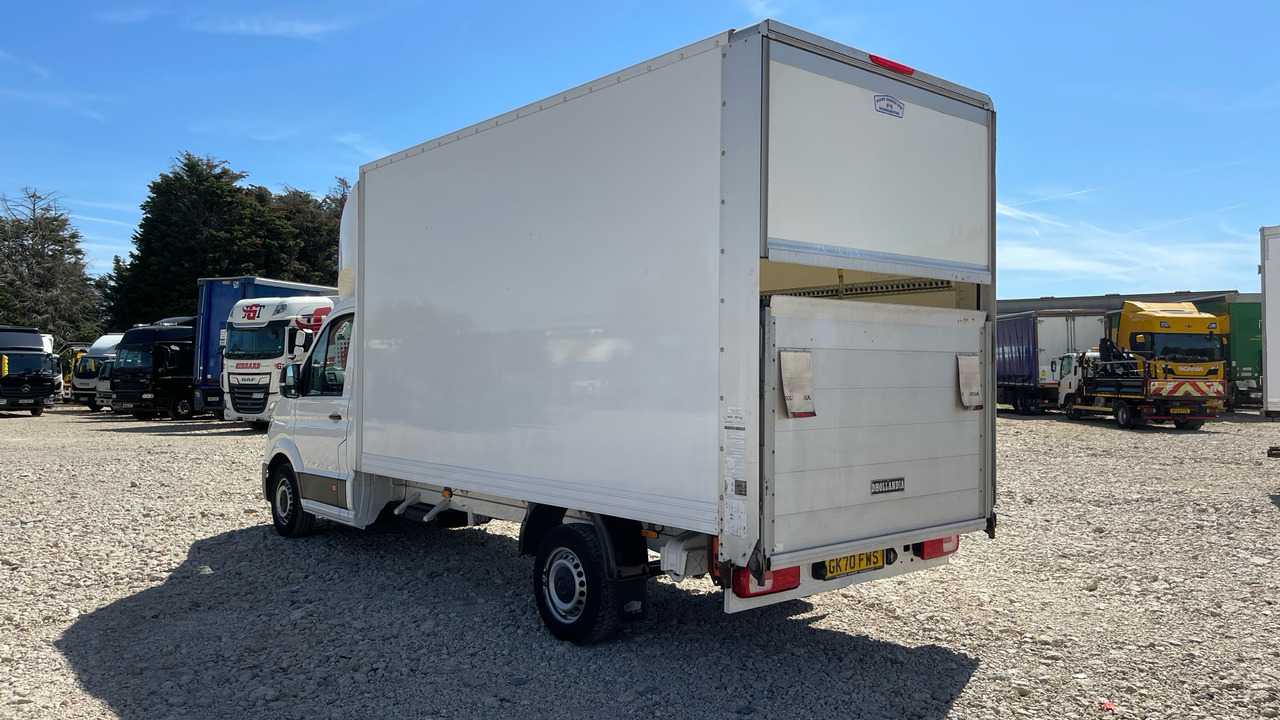 VOLKSWAGEN CRAFTER CR35 2.0 TDI 140PS - Furgonas su krovinių dėže: foto 3 VOLKSWAGEN CRAFTER CR35 2.0 TDI 140PS - Furgonas su krovinių dėže: foto 3