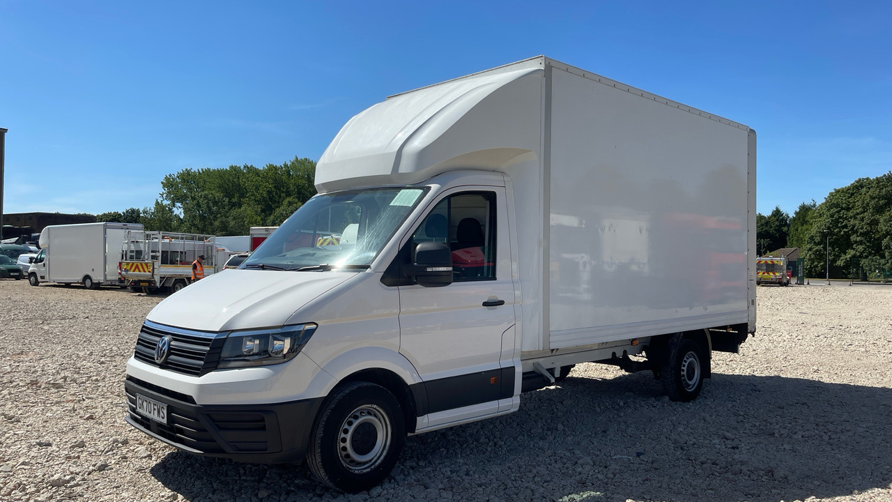 VOLKSWAGEN CRAFTER CR35 2.0 TDI 140PS - Furgonas su krovinių dėže: foto 2 VOLKSWAGEN CRAFTER CR35 2.0 TDI 140PS - Furgonas su krovinių dėže: foto 2
