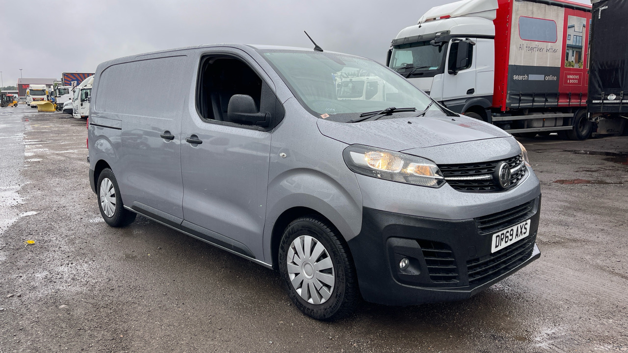 Vauxhall Vivaro 2700 1.5d 120PS H1 Dynamic - Mažas furgonas: foto 1 Vauxhall Vivaro 2700 1.5d 120PS H1 Dynamic - Mažas furgonas: foto 1