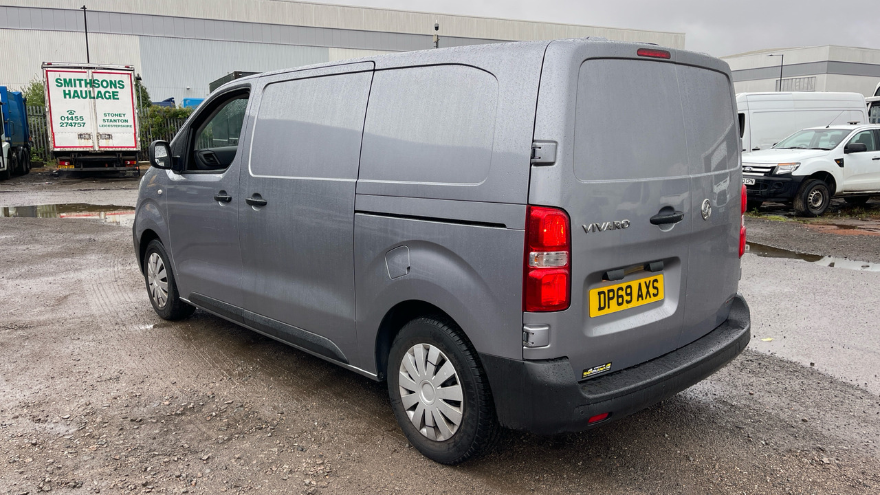 Vauxhall Vivaro 2700 1.5d 120PS H1 Dynamic - Mažas furgonas: foto 3 Vauxhall Vivaro 2700 1.5d 120PS H1 Dynamic - Mažas furgonas: foto 3