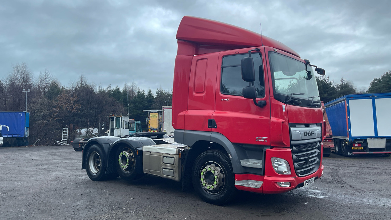 Daf CF 440 - Vilkikas: foto 1 Daf CF 440 - Vilkikas: foto 1