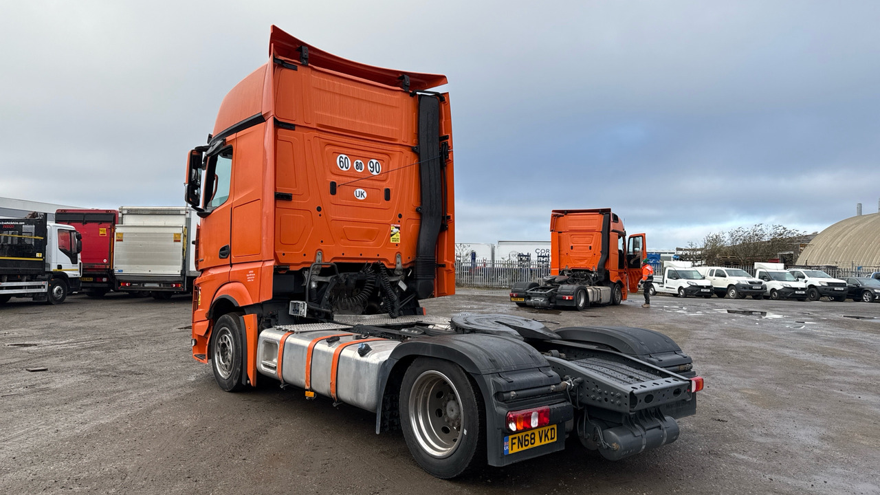 MERCEDES-BENZ ACTROS 1845 - Vilkikas: foto 3 MERCEDES-BENZ ACTROS 1845 - Vilkikas: foto 3