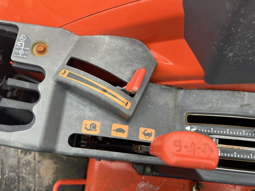Kubota M6060 Stan Super 2600mth chodzi jak zegarek - Traktorius: foto 3 Kubota M6060 Stan Super 2600mth chodzi jak zegarek - Traktorius: foto 3