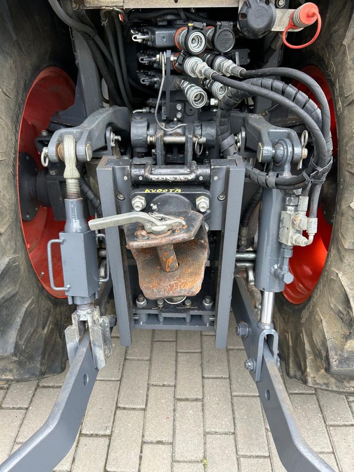 Kubota M8540 Narrow sadowniczy ciagnik Wsuper stanie 40km/H Nowe opony - Traktorius: foto 4 Kubota M8540 Narrow sadowniczy ciagnik Wsuper stanie 40km/H Nowe opony - Traktorius: foto 4