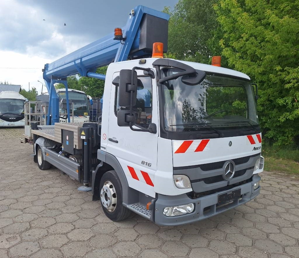 Mercedes-Benz Wumag WT 300 - Teleskopinis keltuvas: foto 3 Mercedes-Benz Wumag WT 300 - Teleskopinis keltuvas: foto 3