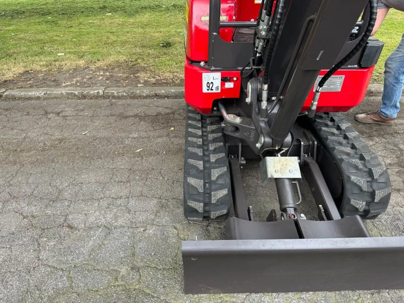 Rhino Rhinoceros XN18 - Mini ekskavatorius: foto 4 Rhino Rhinoceros XN18 - Mini ekskavatorius: foto 4