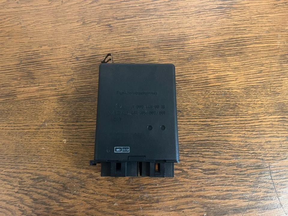 Mercedes-Benz Funkfernbedienung VDO Steuergerät 24V A0004460018 - Atsarginės dalys: foto 2 Mercedes-Benz Funkfernbedienung VDO Steuergerät 24V A0004460018 - Atsarginės dalys: foto 2