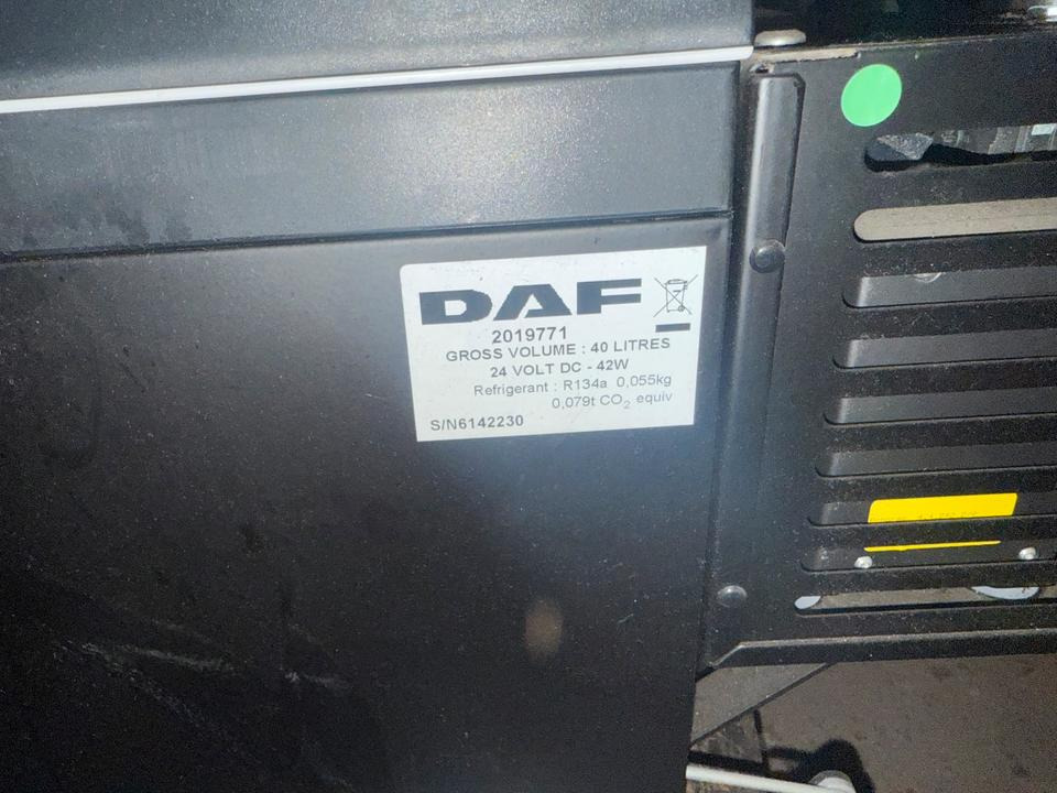 DAF XF 460 Euro 6 Kühlschrank 2019771 - Kabina ir interjeras - Sunkvežimis: foto 5 DAF XF 460 Euro 6 Kühlschrank 2019771 - Kabina ir interjeras - Sunkvežimis: foto 5