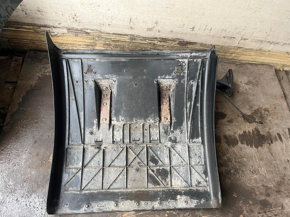 IVECO Stralis 450 Kotflügel vorne rechts 41299389 / 41299388 - Sparnas - Sunkvežimis: foto 5 IVECO Stralis 450 Kotflügel vorne rechts 41299389 / 41299388 - Sparnas - Sunkvežimis: foto 5