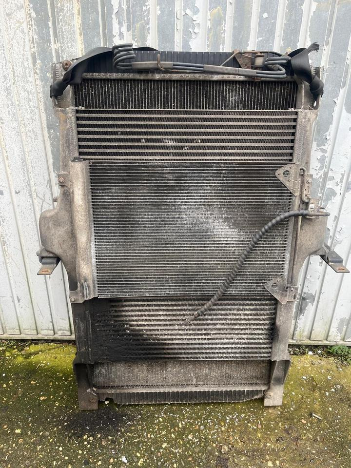 IVECO Stralis  Kühlerpaket Wasserkühler Radiator Kühler 41214781 - Radiatorius - Sunkvežimis: foto 1 IVECO Stralis  Kühlerpaket Wasserkühler Radiator Kühler 41214781 - Radiatorius - Sunkvežimis: foto 1