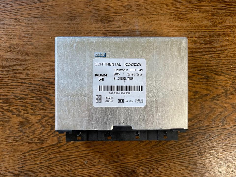 MAN CONTINENTAL VDO Elektronik FFR Steuergerät Nr 81.25805.7089 - Valdymo blokas - Sunkvežimis: foto 1 MAN CONTINENTAL VDO Elektronik FFR Steuergerät Nr 81.25805.7089 - Valdymo blokas - Sunkvežimis: foto 1