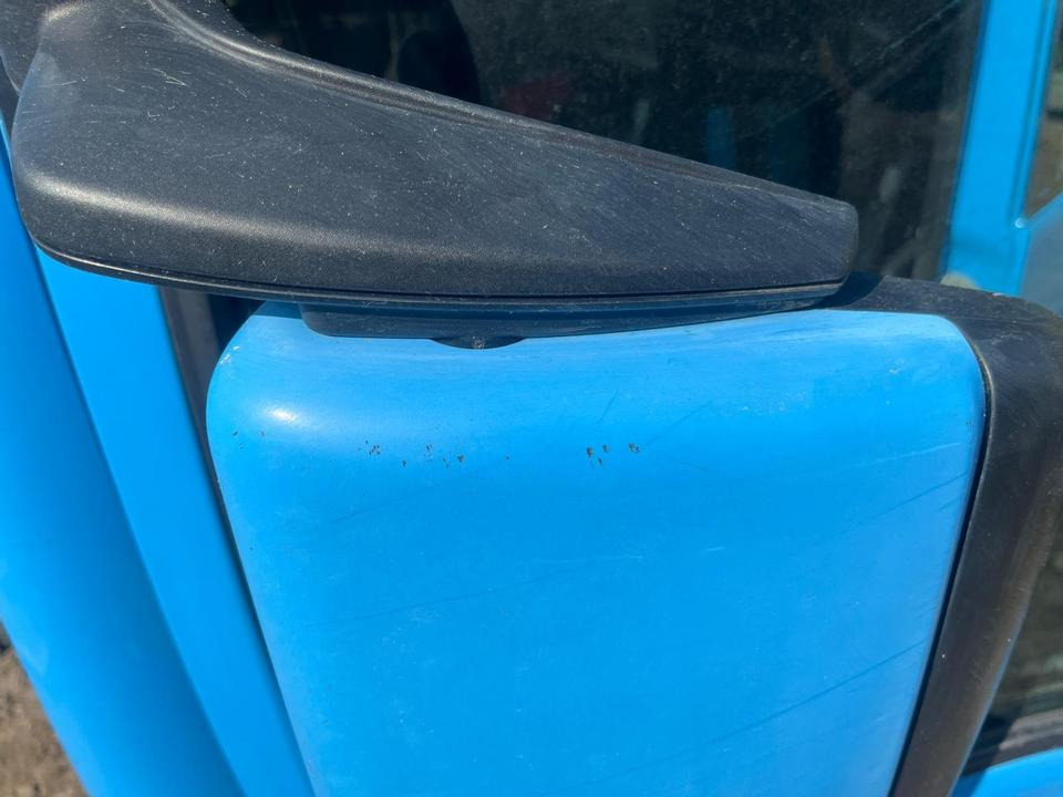 MAN TGX EU6 Fahrertür, Tür blau, Spiegel & Innenverkleidung - Durys ir dalys - Sunkvežimis: foto 3 MAN TGX EU6 Fahrertür, Tür blau, Spiegel & Innenverkleidung - Durys ir dalys - Sunkvežimis: foto 3