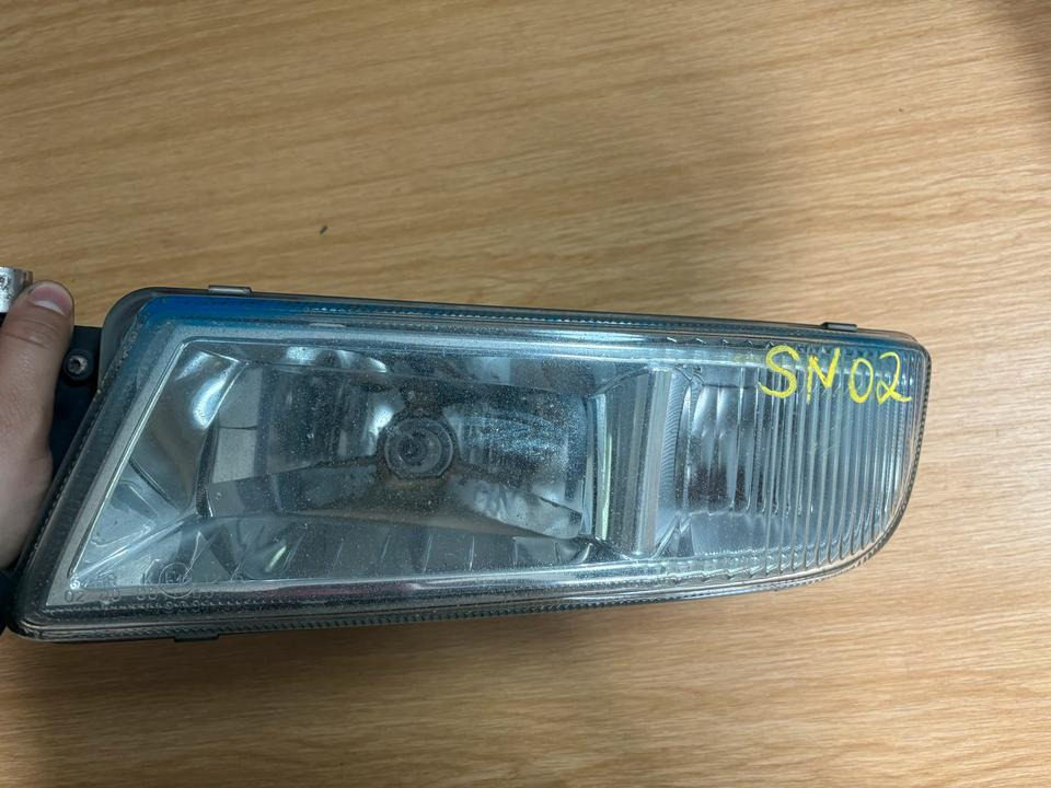 MAN TGX/TGS Nebelscheinwerfer Links 81.25101-6521 - Rūko žibintas - Sunkvežimis: foto 2 MAN TGX/TGS Nebelscheinwerfer Links 81.25101-6521 - Rūko žibintas - Sunkvežimis: foto 2