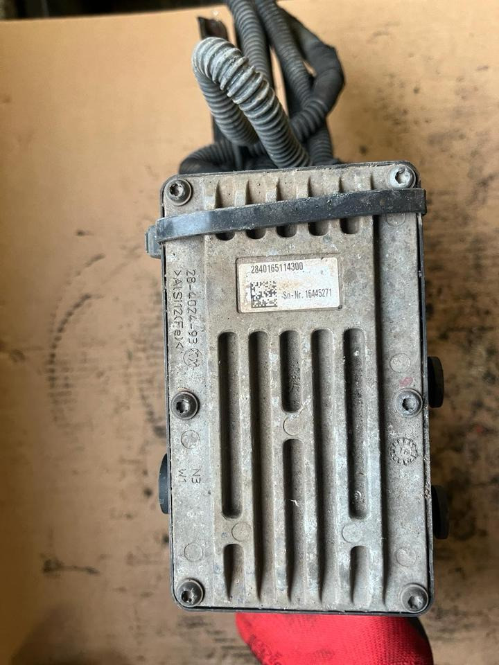 Mercedes Actros MP4 AdBlue Pumpe A0001405378 - Kuro siurblys - Sunkvežimis: foto 5 Mercedes Actros MP4 AdBlue Pumpe A0001405378 - Kuro siurblys - Sunkvežimis: foto 5