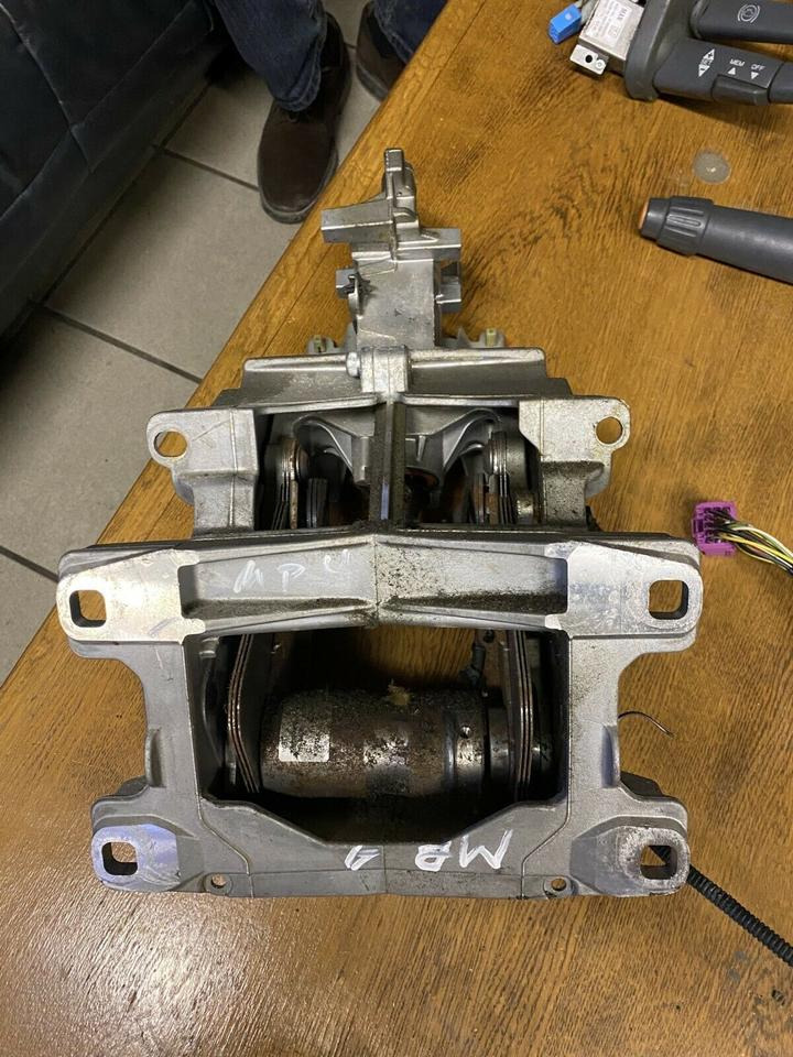 Mercedes Actros MP4 Lenksäule Lenkung - Vairo kolonėlė - Sunkvežimis: foto 2 Mercedes Actros MP4 Lenksäule Lenkung - Vairo kolonėlė - Sunkvežimis: foto 2