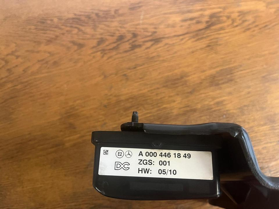 Mercedes Actros MP4 Radarsensor A0004461849 - Jutiklis - Sunkvežimis: foto 3 Mercedes Actros MP4 Radarsensor A0004461849 - Jutiklis - Sunkvežimis: foto 3