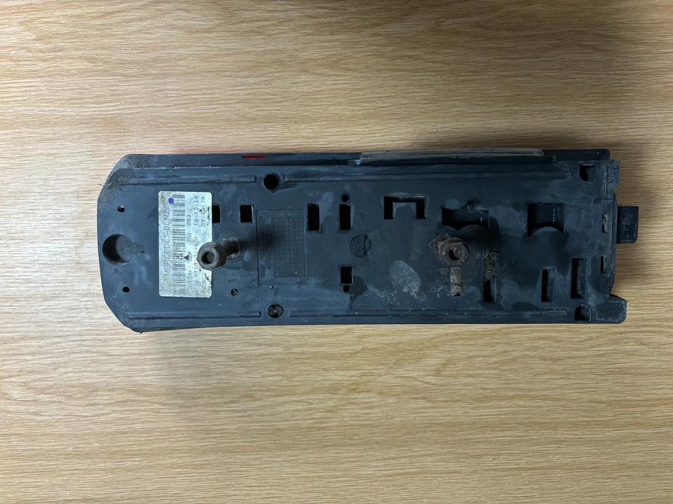 Mercedes Actros MP4 Rücklicht Links A0035441703 SN 09 - Galinis žibintas - Sunkvežimis: foto 2 Mercedes Actros MP4 Rücklicht Links A0035441703 SN 09 - Galinis žibintas - Sunkvežimis: foto 2