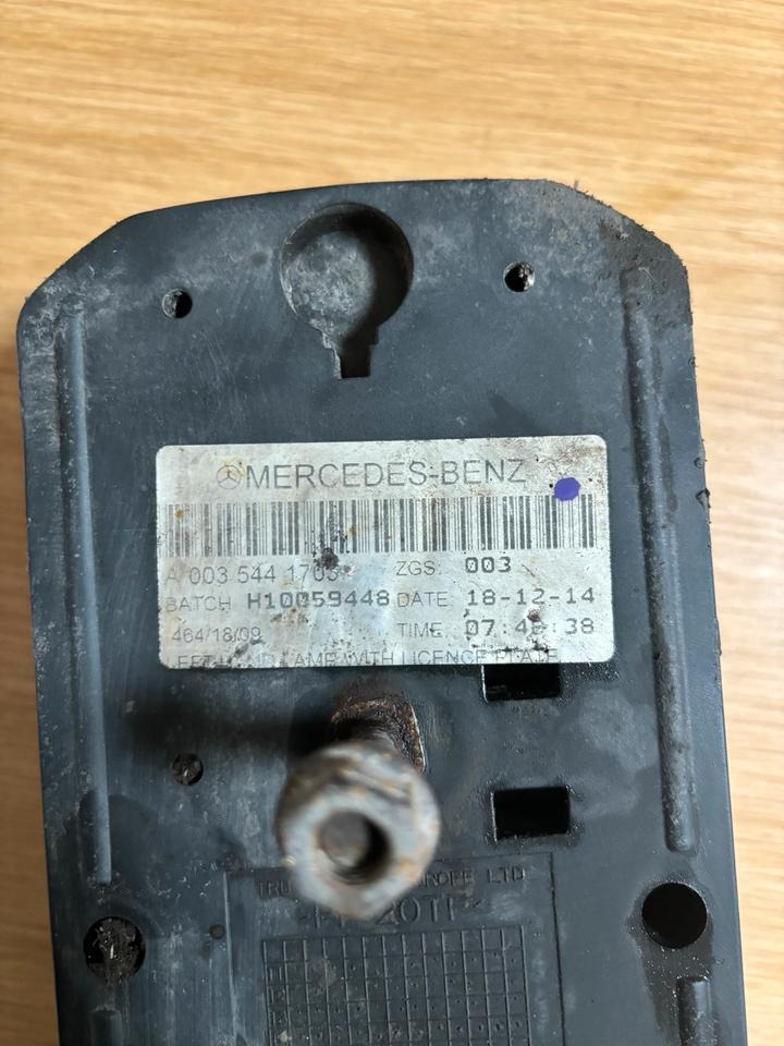 Mercedes Actros MP4 Rücklicht Links A0035441703 SN 09 - Galinis žibintas - Sunkvežimis: foto 3 Mercedes Actros MP4 Rücklicht Links A0035441703 SN 09 - Galinis žibintas - Sunkvežimis: foto 3