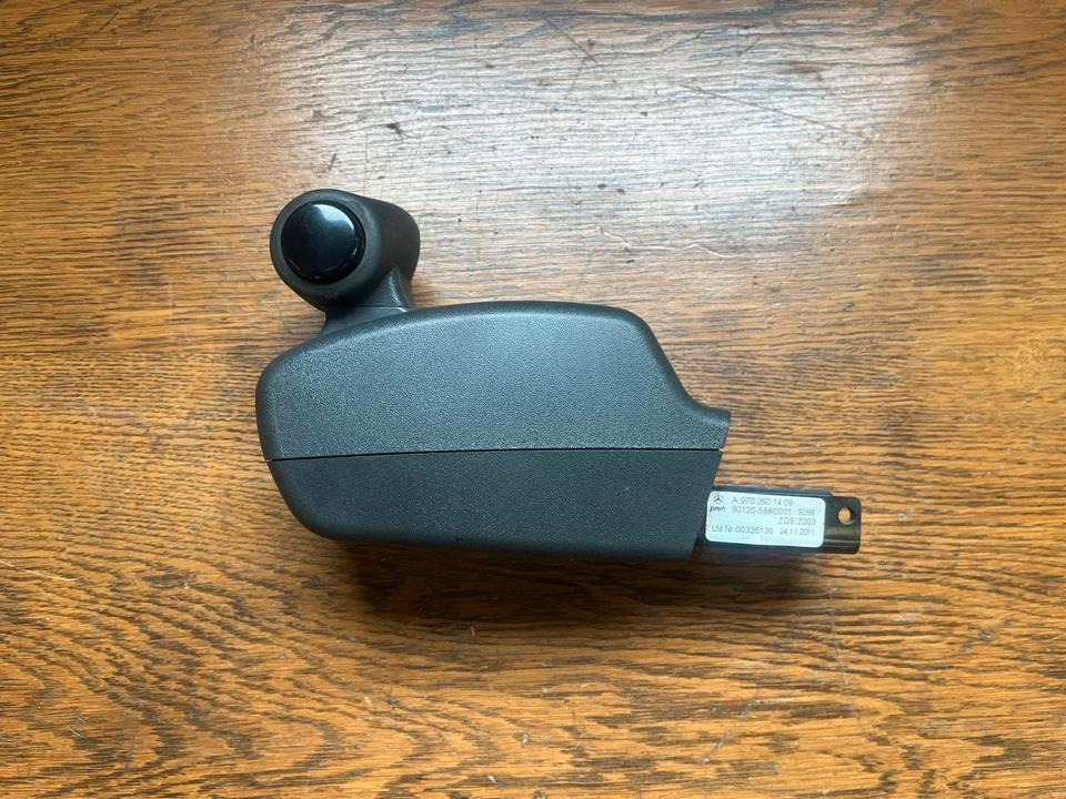 Mercedes Benz Schalthebel / Gangschalter A9702601409 - Pavarų svirtis - Sunkvežimis: foto 1 Mercedes Benz Schalthebel / Gangschalter A9702601409 - Pavarų svirtis - Sunkvežimis: foto 1