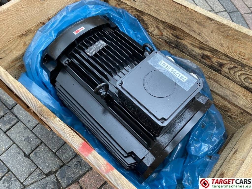EE AG Hinwill EEN3 225M4/B14S 37KW 400~80V Electri - Variklis - Statybinė technika: foto 3 EE AG Hinwill EEN3 225M4/B14S 37KW 400~80V Electri - Variklis - Statybinė technika: foto 3