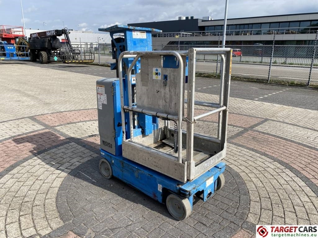 Genie GR-15 Runabout Electric Vertical Mast Lift 652cm - Stiebinis keltuvas: foto 2 Genie GR-15 Runabout Electric Vertical Mast Lift 652cm - Stiebinis keltuvas: foto 2