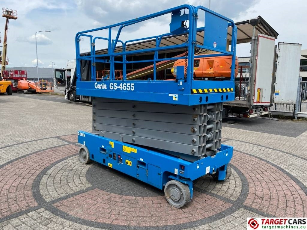 Genie GS-4655 Electric E-Drive Scissor Work Lift 1595cm - Žirklinis keltuvas: foto 2 Genie GS-4655 Electric E-Drive Scissor Work Lift 1595cm - Žirklinis keltuvas: foto 2