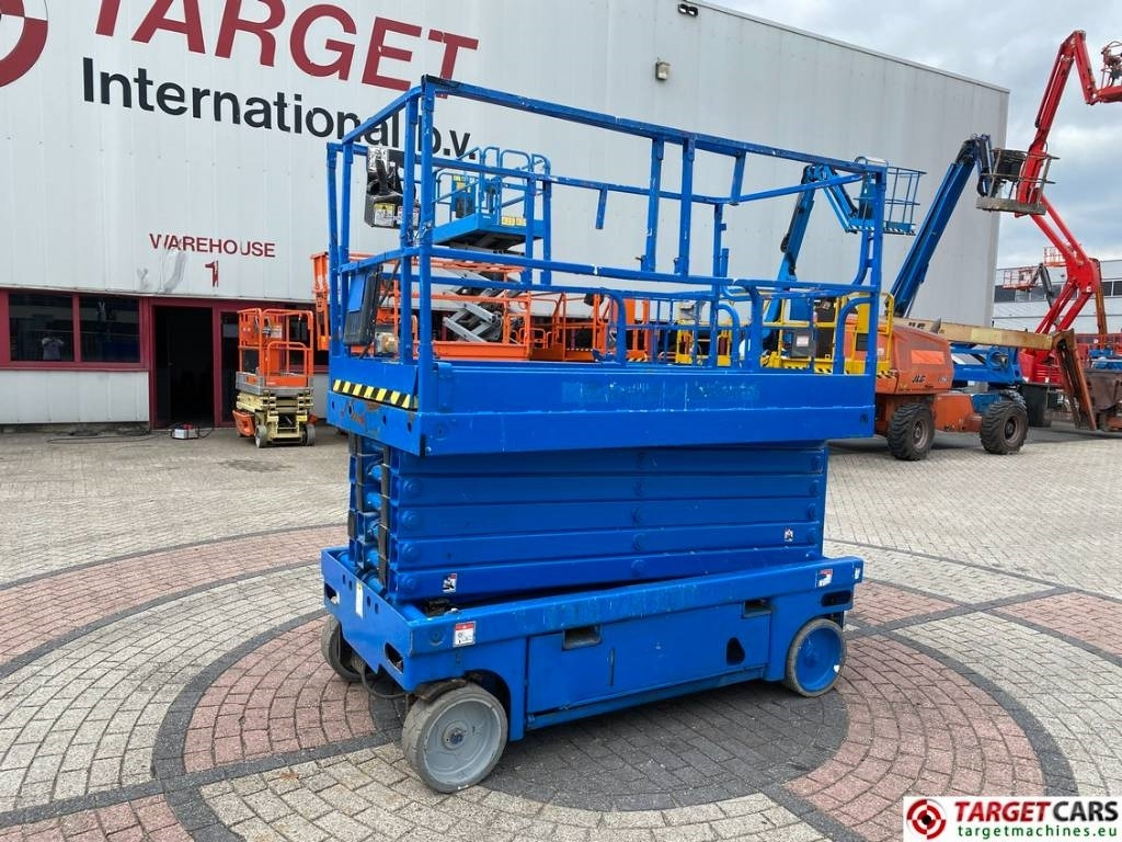 Haulotte Compact 14 Electric Scissor Work Lift 1385cm - Žirklinis keltuvas: foto 1 Haulotte Compact 14 Electric Scissor Work Lift 1385cm - Žirklinis keltuvas: foto 1