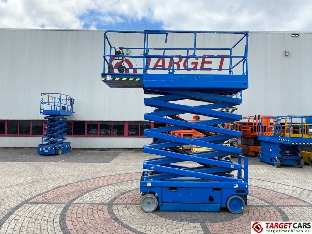 Haulotte Compact 14 Electric Scissor Work Lift 1385cm - Žirklinis keltuvas: foto 5 Haulotte Compact 14 Electric Scissor Work Lift 1385cm - Žirklinis keltuvas: foto 5