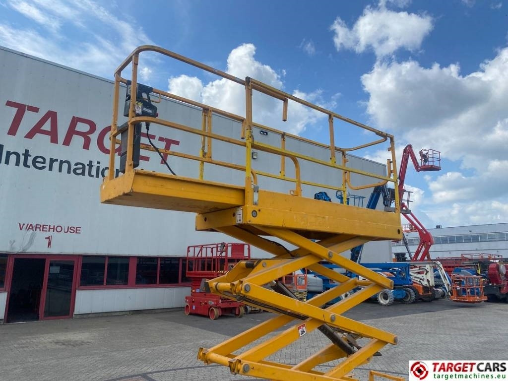 Žirklinis keltuvas Haulotte Compact 8 Electric Scissor Work Lift 818cm: foto 28