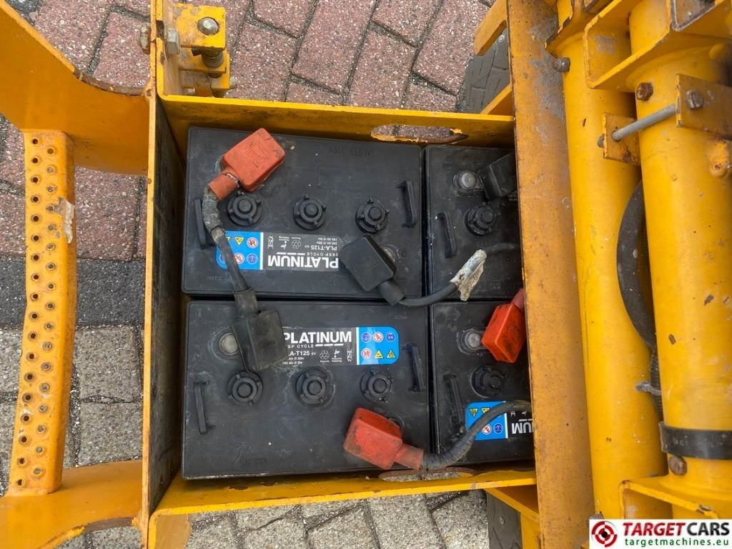 Žirklinis keltuvas Haulotte Compact 8 Electric Scissor Work Lift 818cm: foto 14