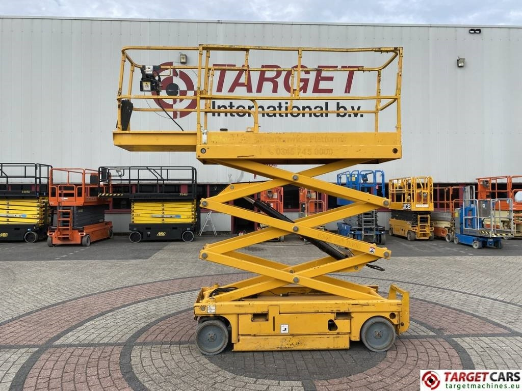 Haulotte Compact 8 Electric Scissor Work Lift 818cm - Žirklinis keltuvas: foto 5 Haulotte Compact 8 Electric Scissor Work Lift 818cm - Žirklinis keltuvas: foto 5