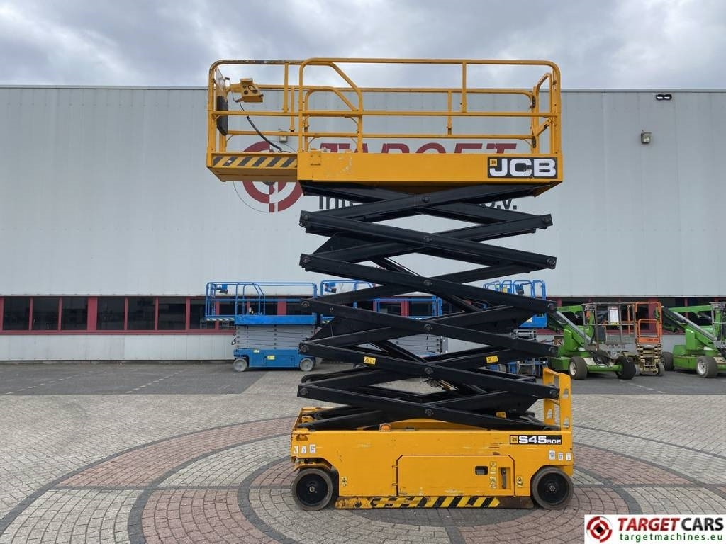JCB S4550E Electric Scissor Work Lift 1580cm - Žirklinis keltuvas: foto 5 JCB S4550E Electric Scissor Work Lift 1580cm - Žirklinis keltuvas: foto 5