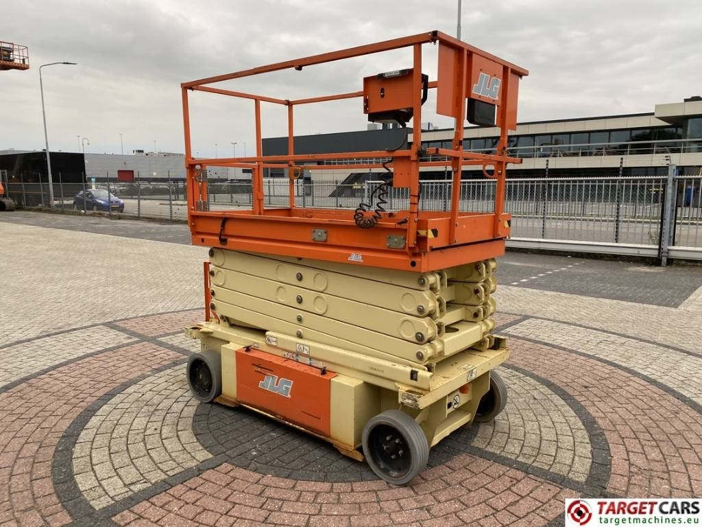 JLG 10RS Electric Scissor Work Lift 1175cm - Žirklinis keltuvas: foto 2 JLG 10RS Electric Scissor Work Lift 1175cm - Žirklinis keltuvas: foto 2