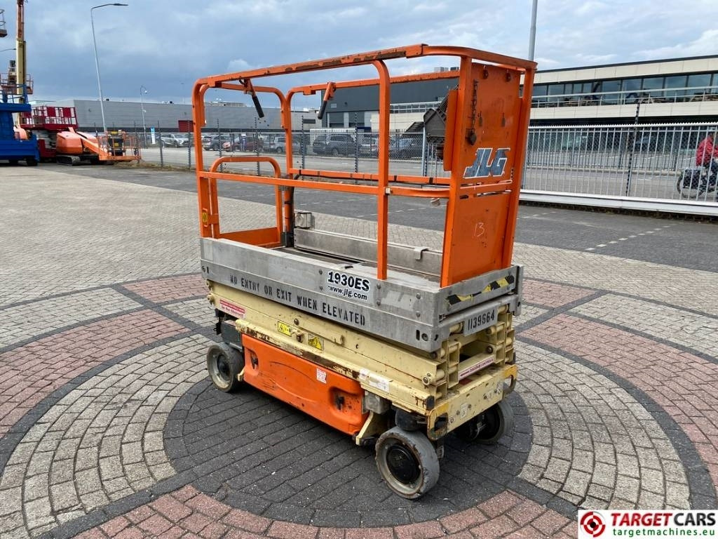 JLG 1930ES Electric Scissor Work Lift 772cm - Žirklinis keltuvas: foto 2 JLG 1930ES Electric Scissor Work Lift 772cm - Žirklinis keltuvas: foto 2
