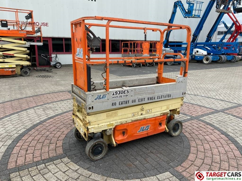JLG 1930ES Electric Scissor Work Lift 772cm - Žirklinis keltuvas: foto 1 JLG 1930ES Electric Scissor Work Lift 772cm - Žirklinis keltuvas: foto 1