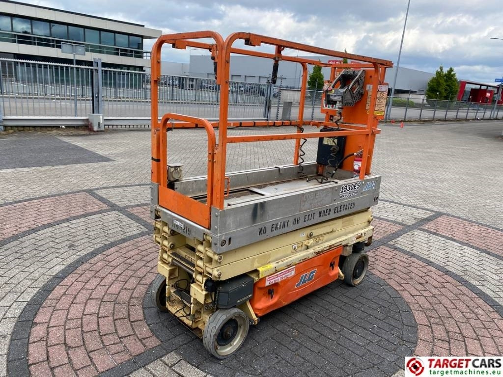 JLG 1930ES Electric Scissor Work Lift 772cm - Žirklinis keltuvas: foto 3 JLG 1930ES Electric Scissor Work Lift 772cm - Žirklinis keltuvas: foto 3